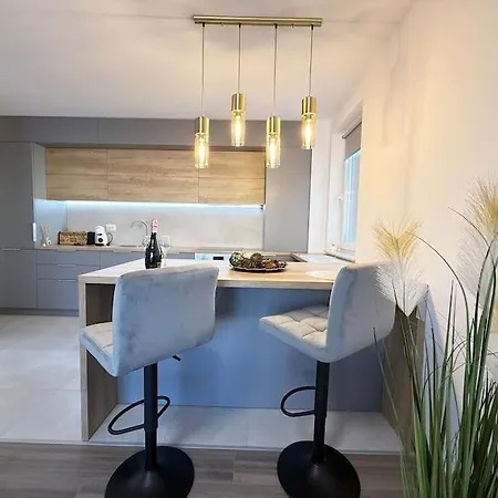 June's Urban Apartment