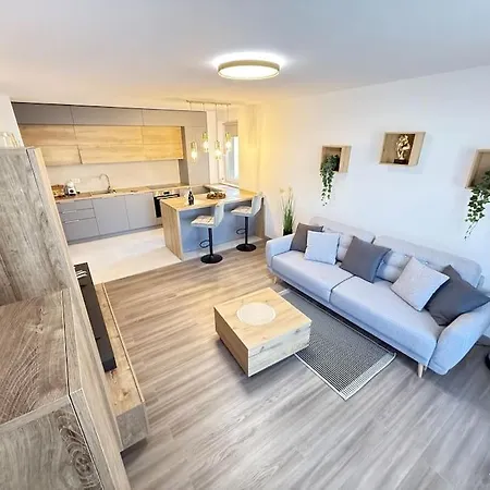 June's Urban * Braşov